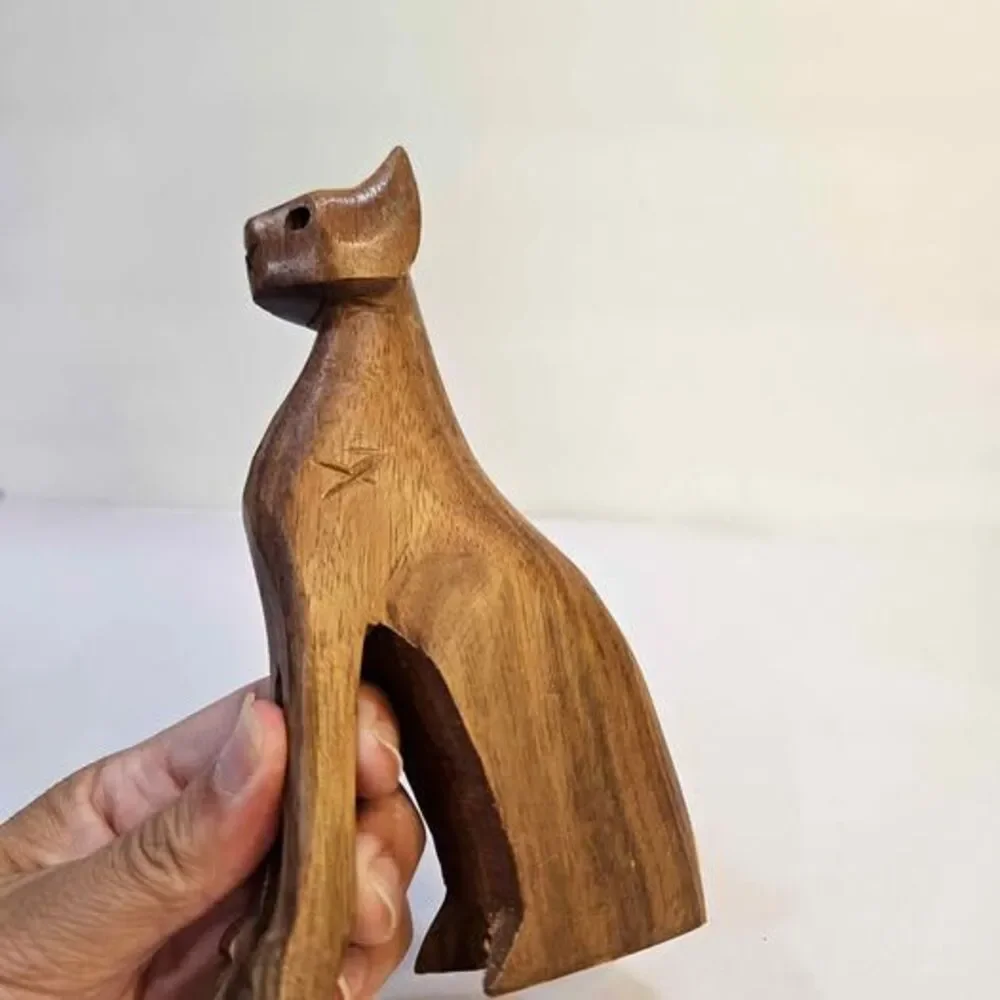 Wooden cat figurine